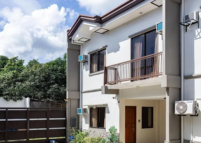 Entire Furnished 3br House In With Parking And Washer Holiday home Cebu