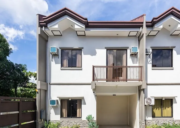 Entire Furnished 3br House In With Parking And Washer *